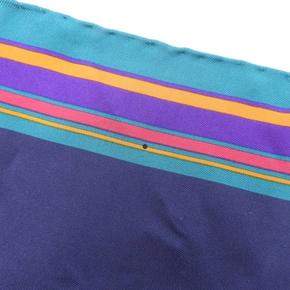 Louis Vuitton LOUIS VUITTON scarf silk navy giraffe motif - Picture 5 of 6